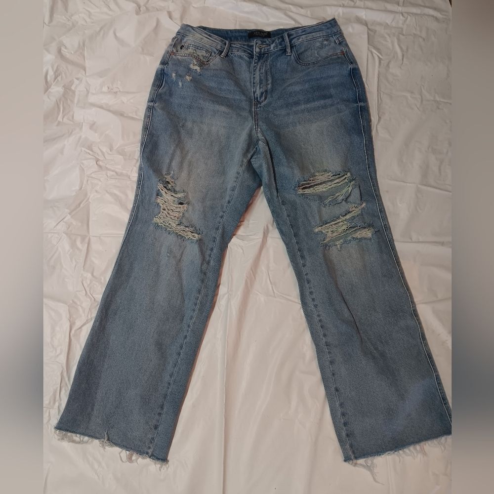 Judy Blue Straight Light Blue Distressed Womens Jeans 14W